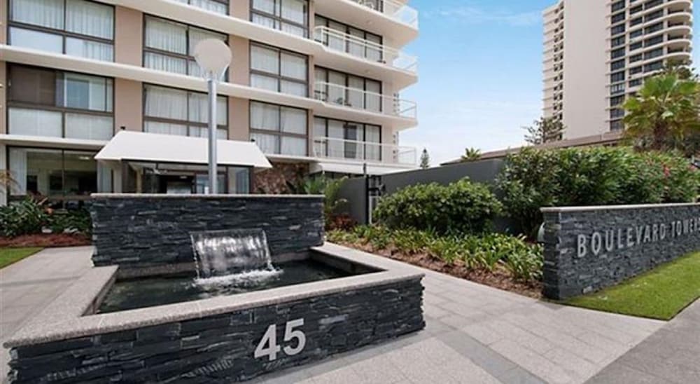 Boulevard Towers 53/59