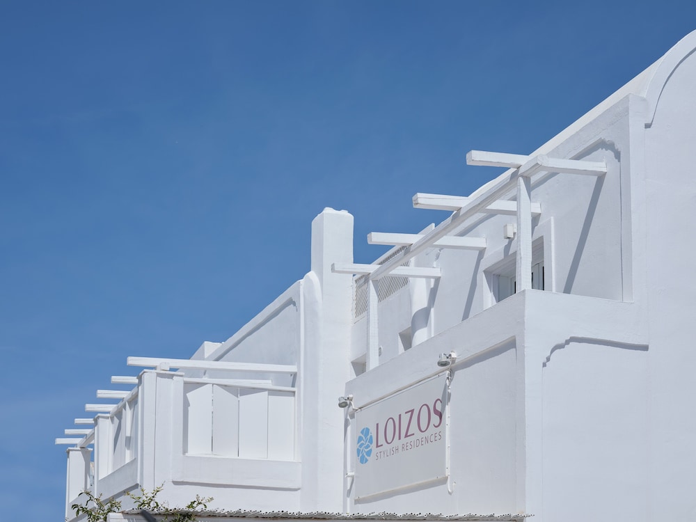 Loizos Apartments 3/50