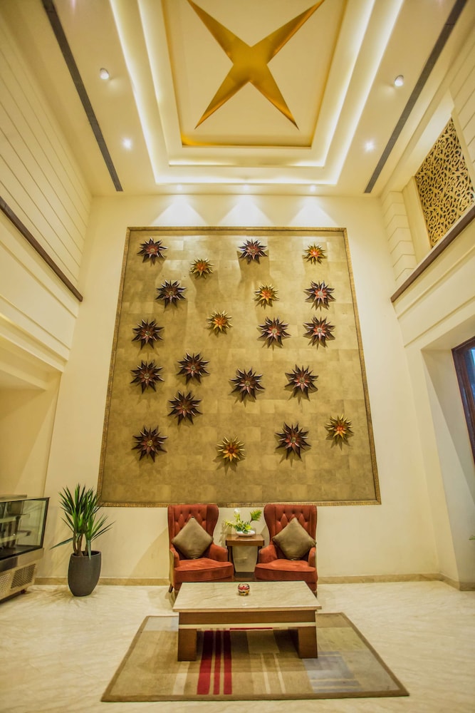 Sarovar Portico 34/50
