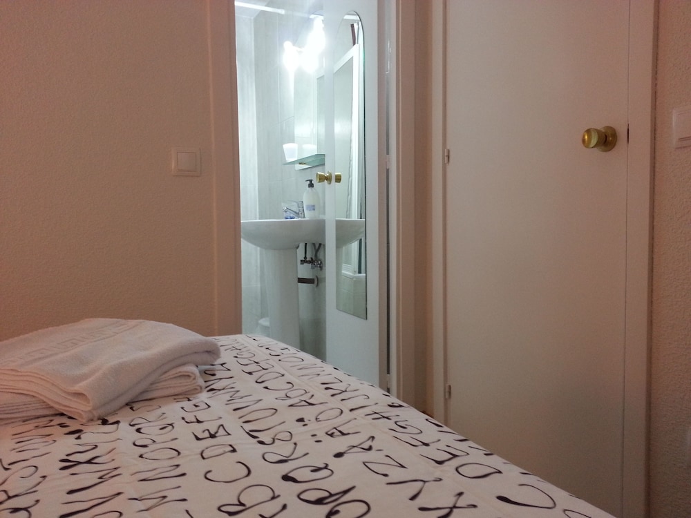 Far Home Hostel 14/71