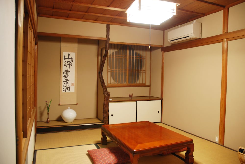 Yadoya Manjiro 36/49