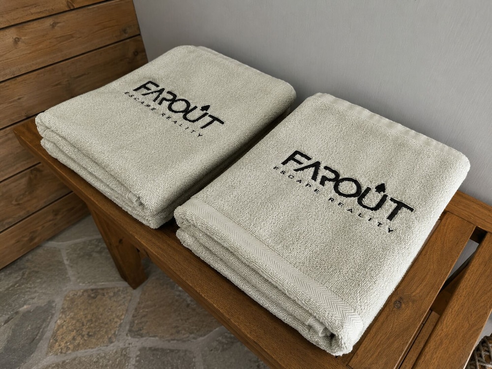 Far Out Hotel Spa 21/50