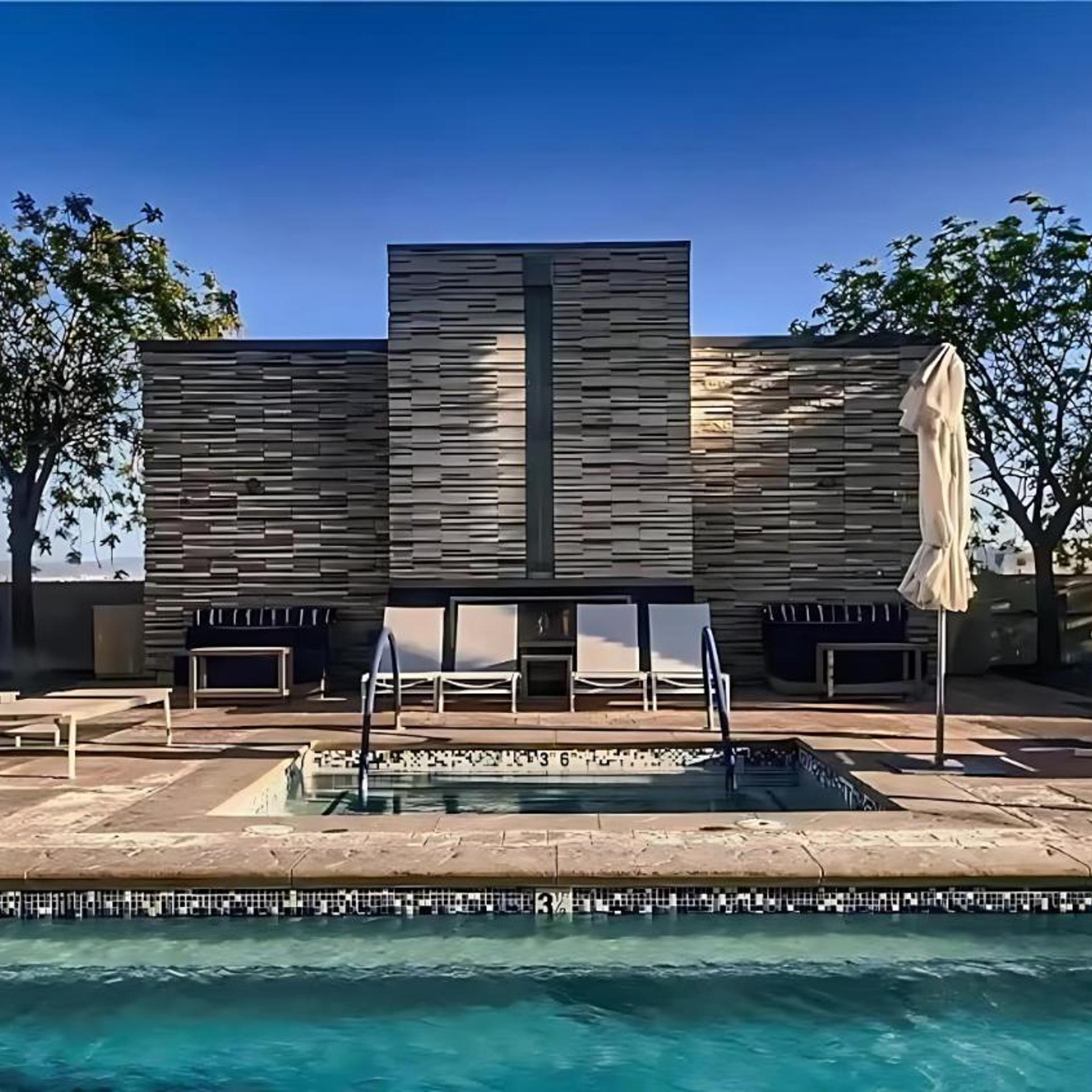 Vista Balcony Collection - StripSuite Palms Place Hotel, Resort & Casino - NO RESORT FEE 39/45