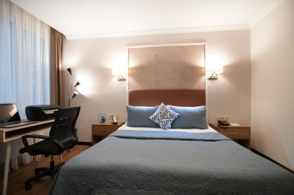 SUPERIOR, DOUBLE BED