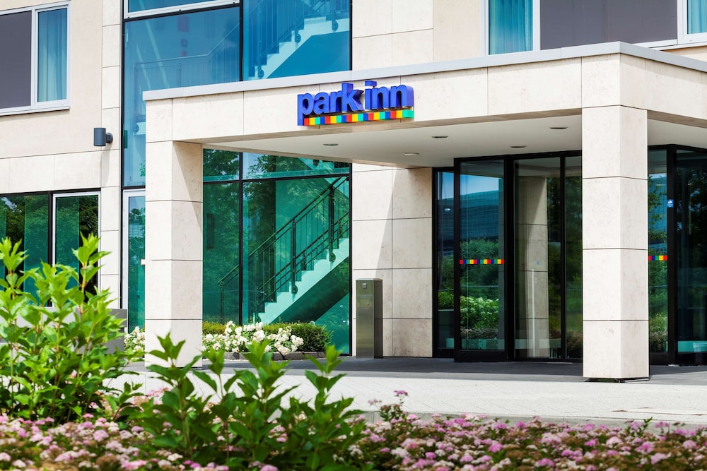 Park Inn By Radisson Frankfurt Airport 3/50
