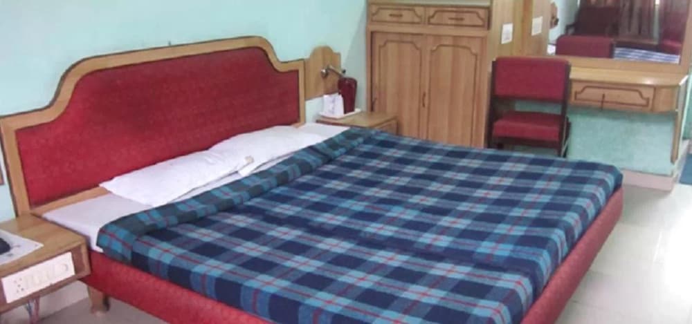 HOTEL SAURAB 3/5