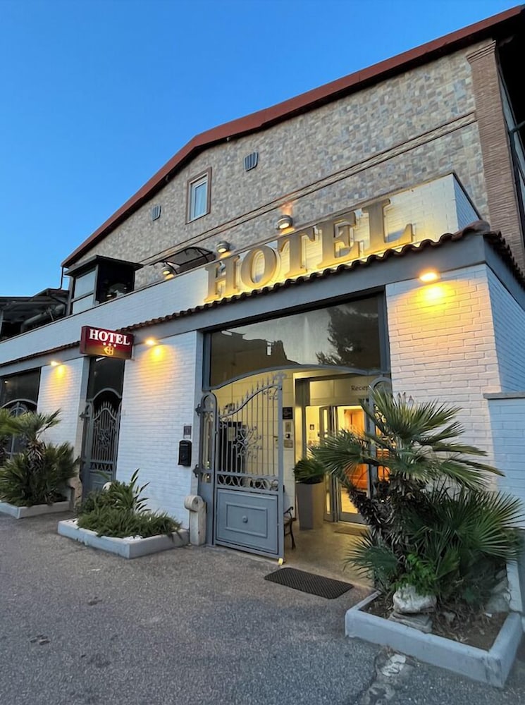 hotel