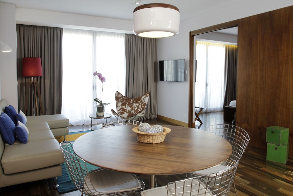 Palo Santo Hotel 53/74