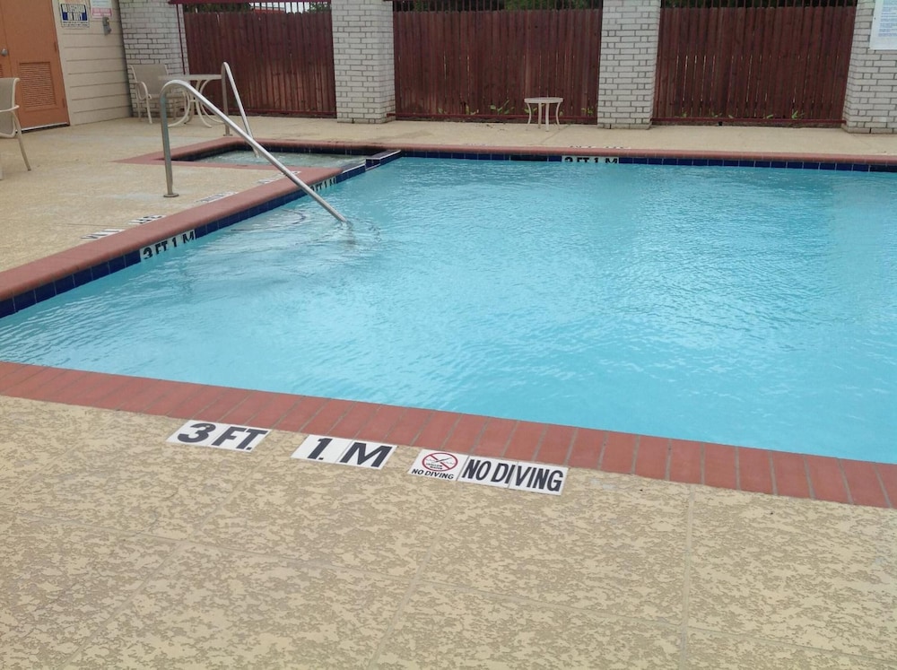 Scottish Inns Suites Timber Creek Houston 1/41