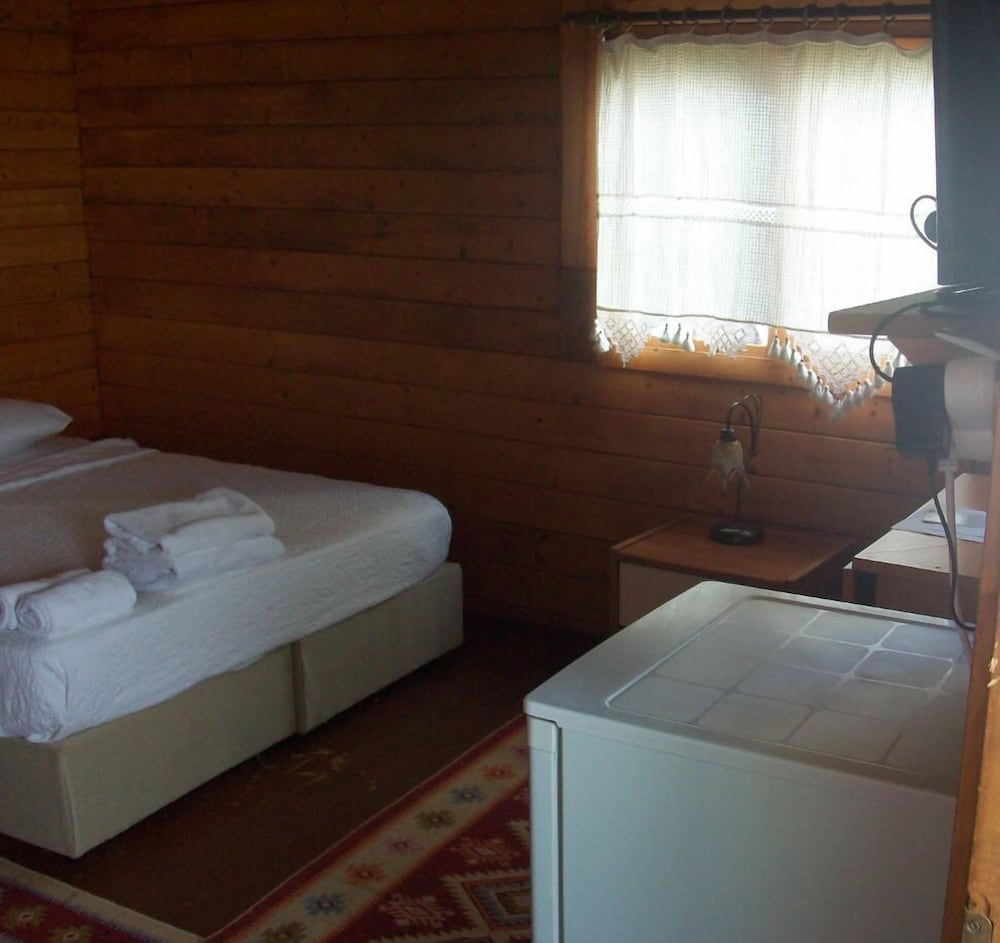 KRISS HOTEL 5/24