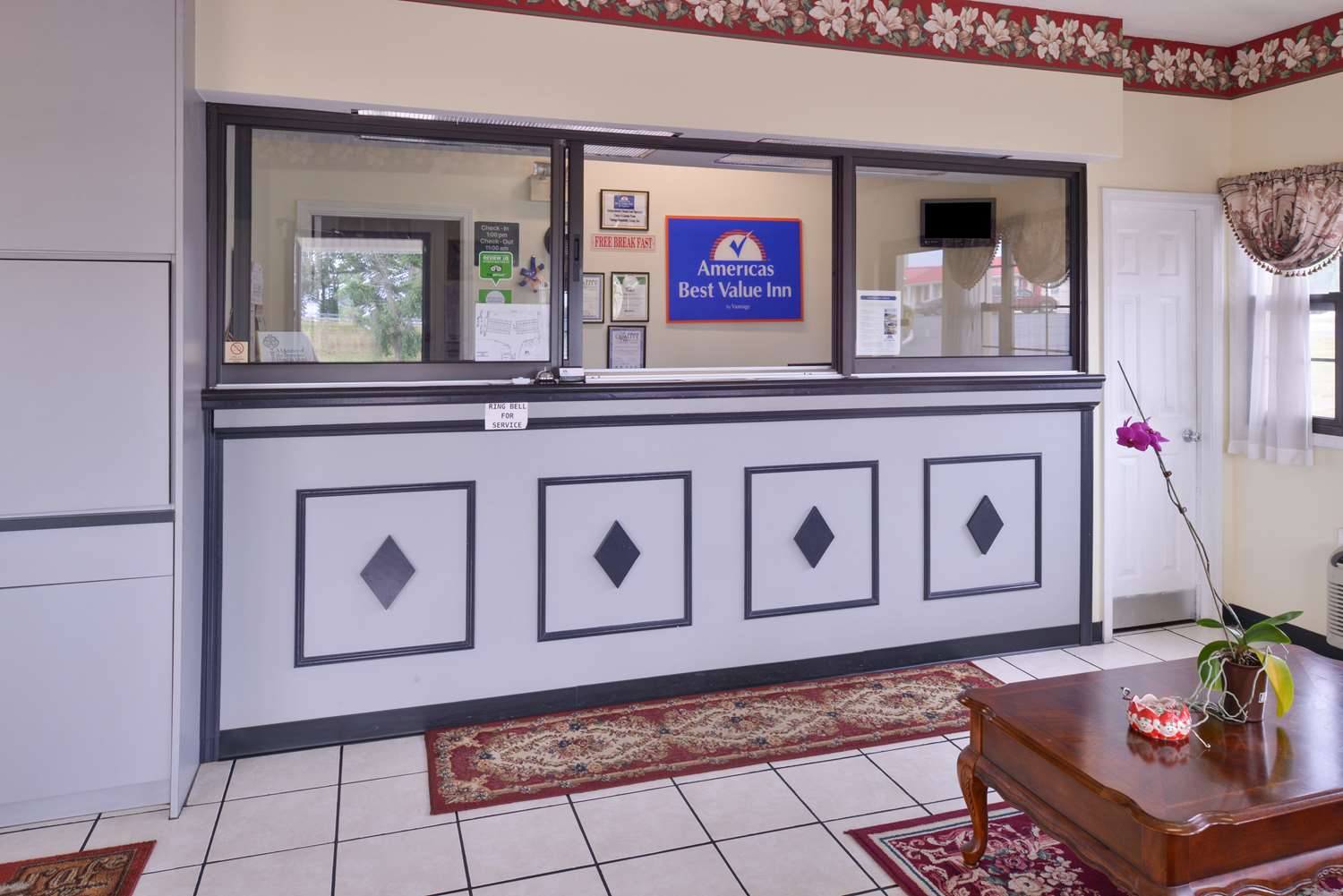 Americas Best Value Inn Wildersville 11/35