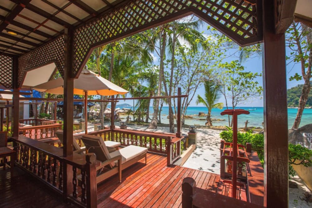 Coral View Island Resort 17/31