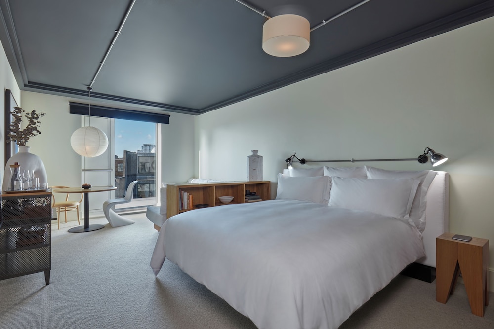 Extra, Studio, King Bed