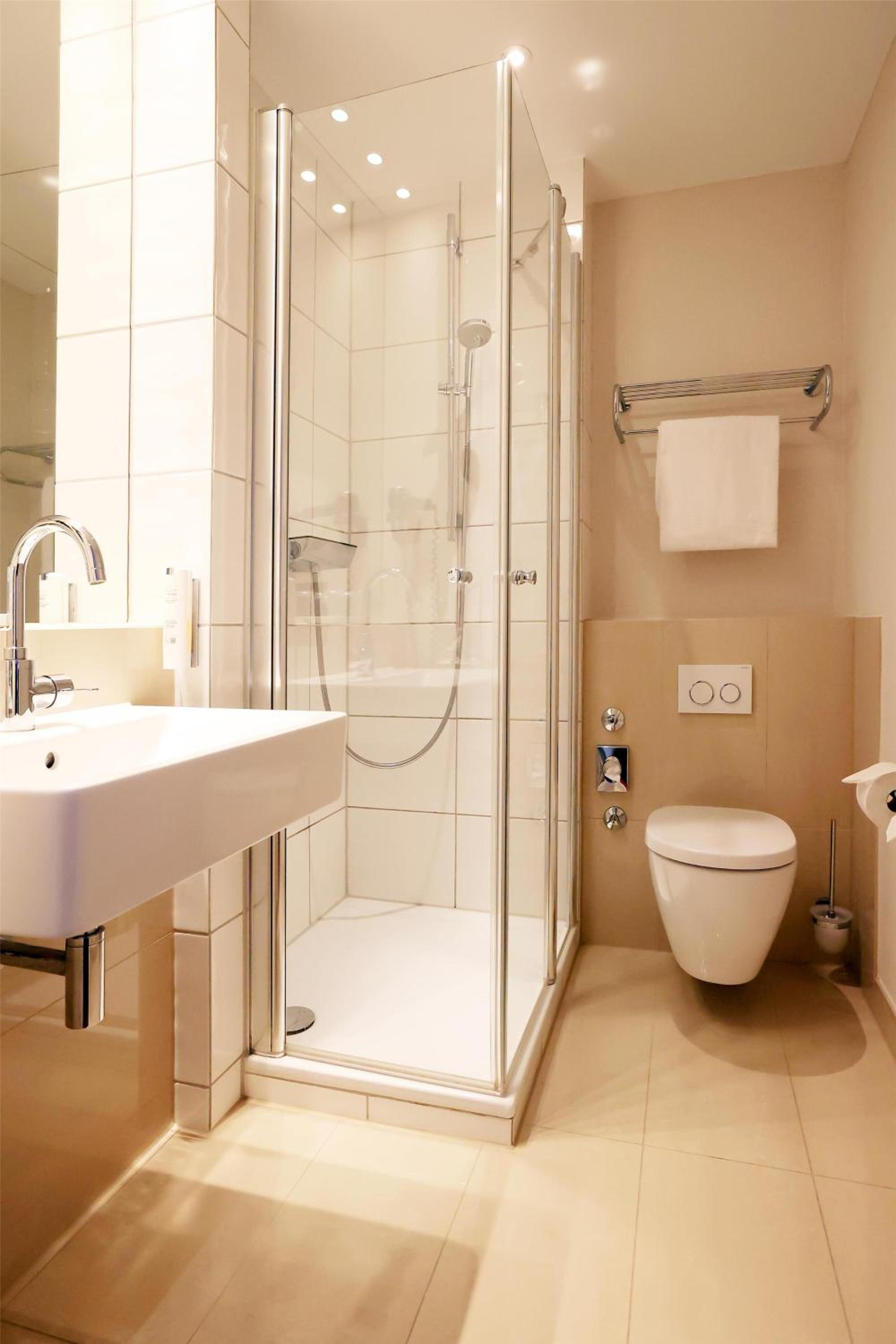 غرفة قياسية بسرير كينج، Best Western Plus Hotel St. Raphael 7/7