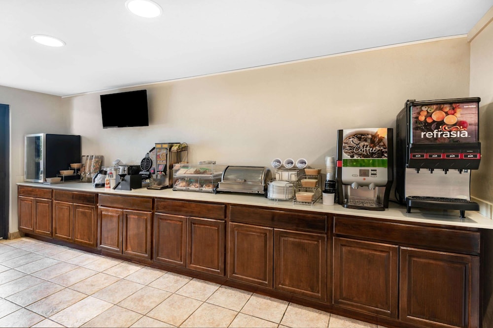 Baymont By Wyndham Farmington 32/41