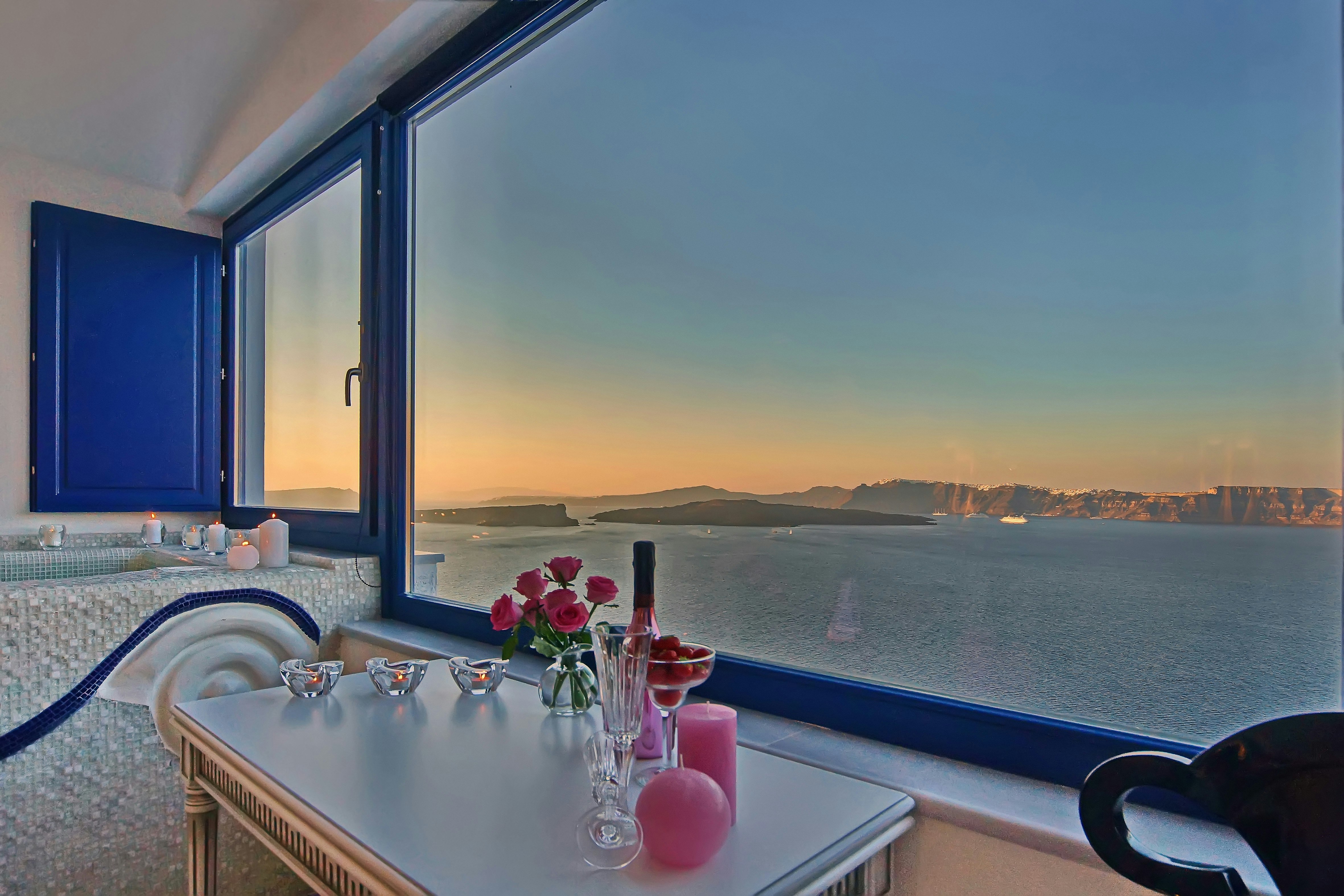 Astarte Suites 7/18