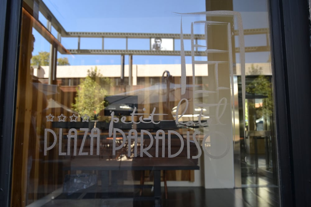 Plaza Paradiso Petit Hotel 50/62