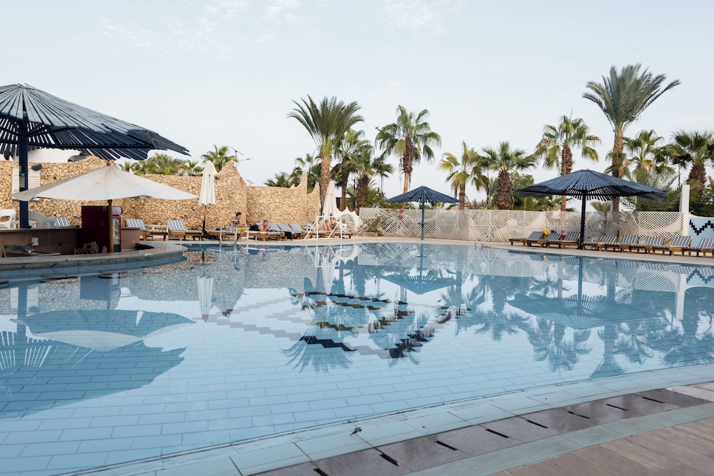 Turquoise Beach Hotel 19/50