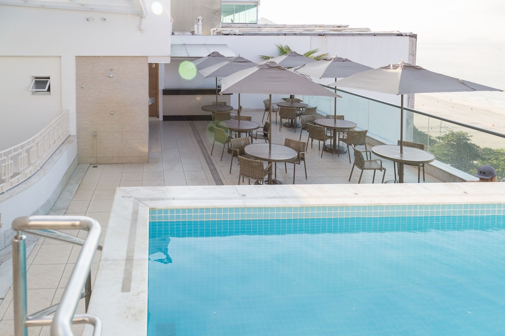 swimming pool spa