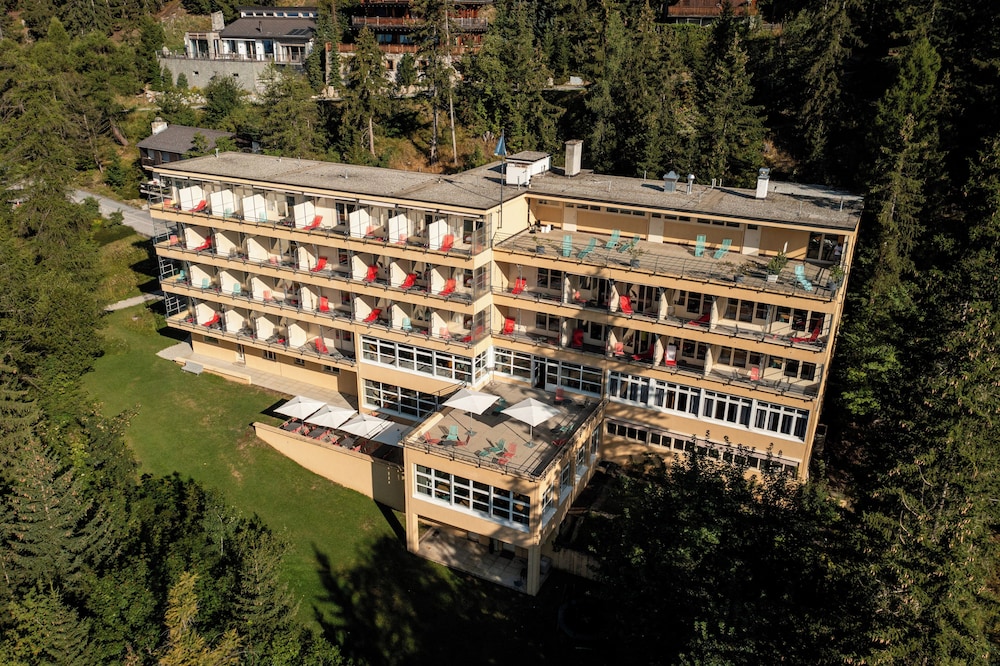Youth Hostel Crans Montana 4/53