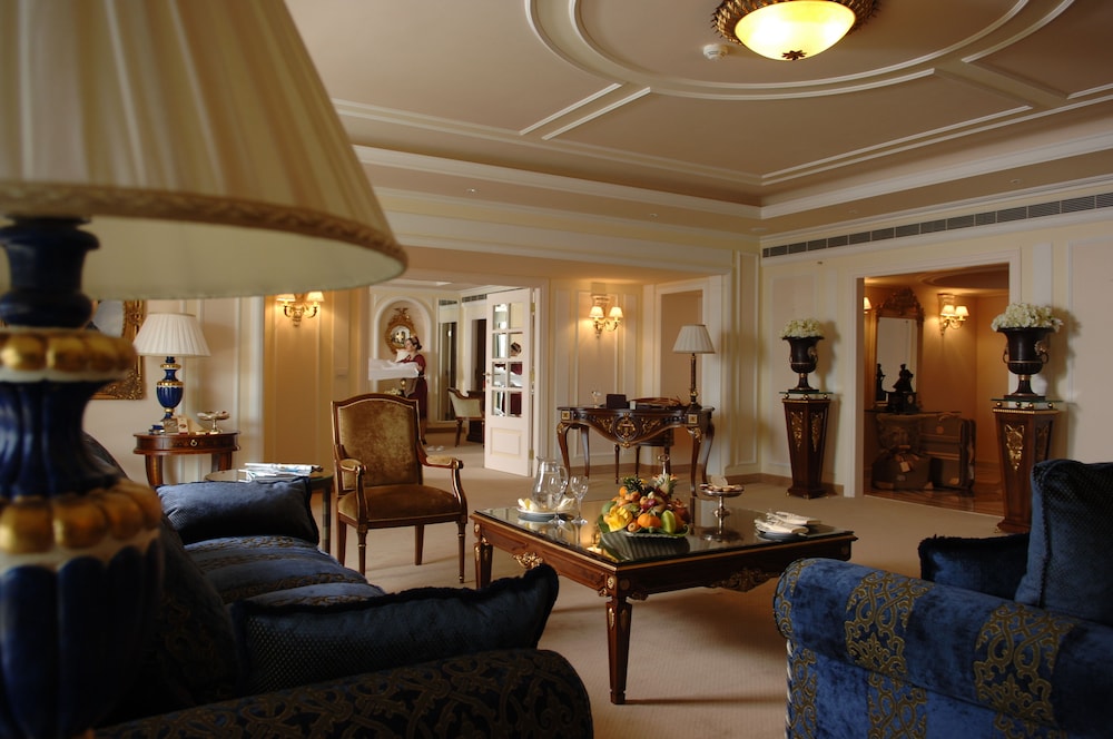 Regency Palace 47/71
