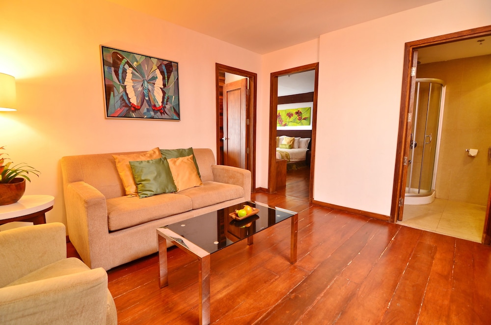 Cocoon Boutique Hotel 28/41