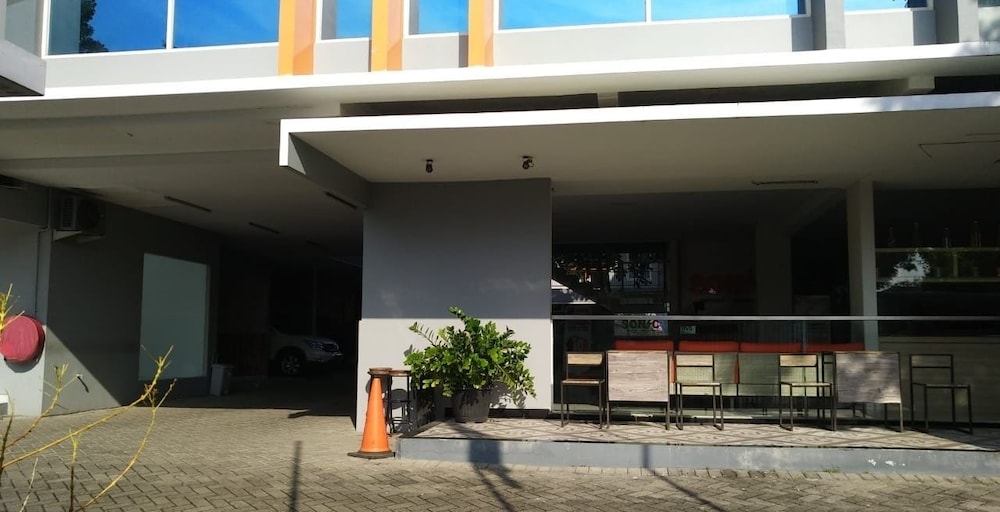 Hotel Sonic Airport Semarang 3/21