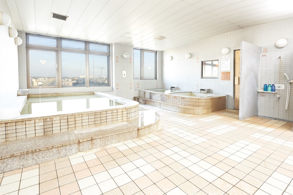 Famy Inn Makuhari 38/57
