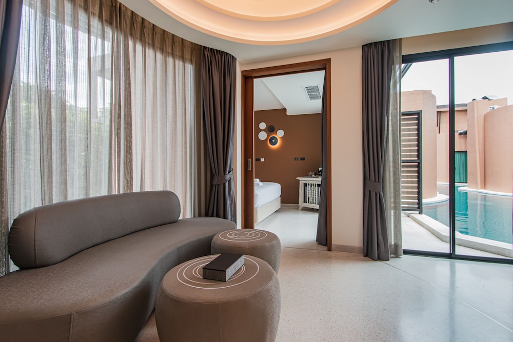 Rachabhura Hotel 38/50