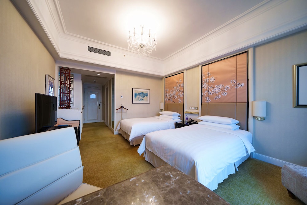 Horizon, Bund, Twin Beds, River Wing