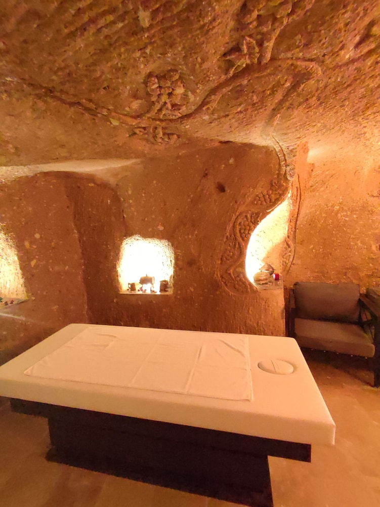 Kardesler Cave Hotel 28/48
