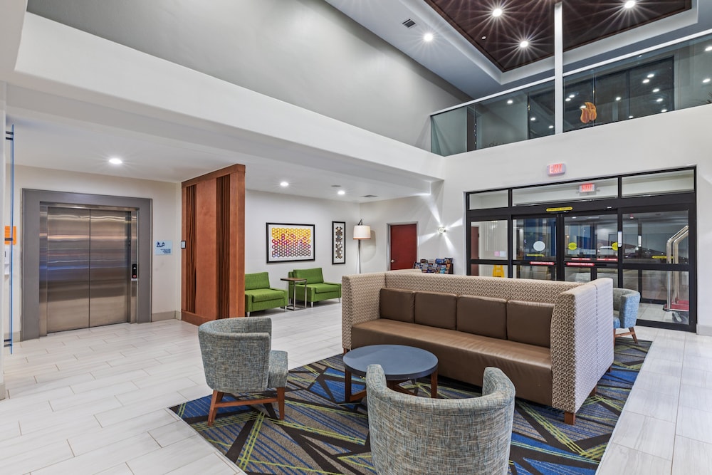 Holiday Inn Express Hotel Suites Vidor South 8/71