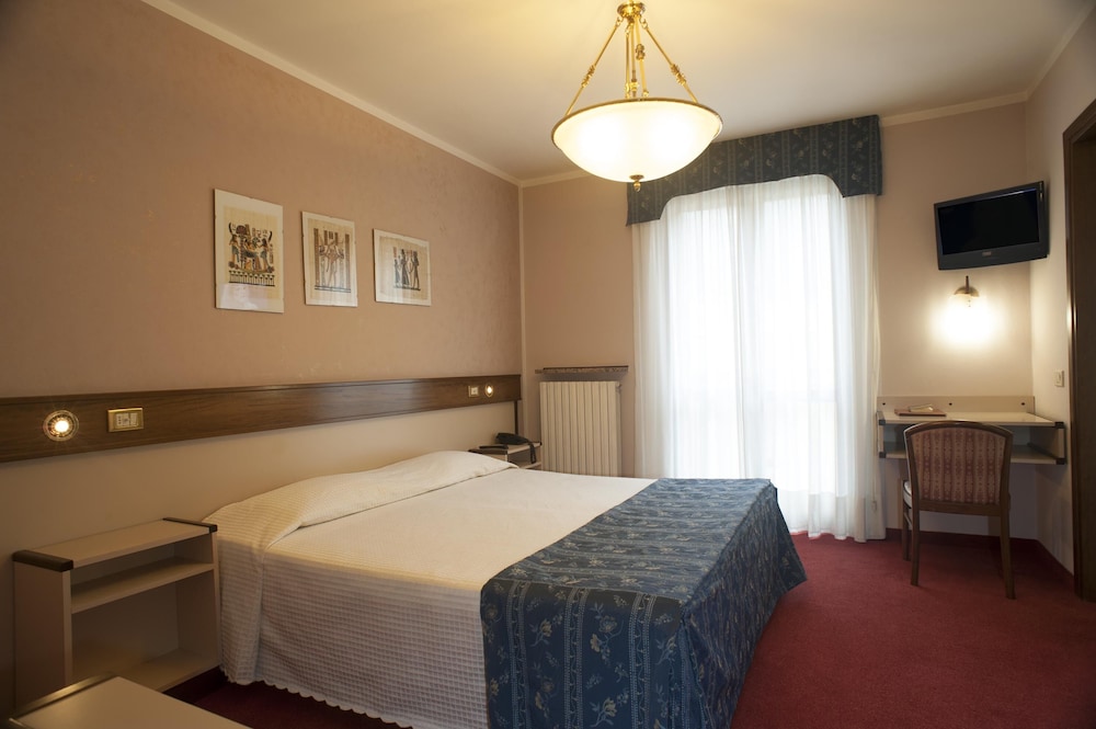 Hotel Papa 20/51