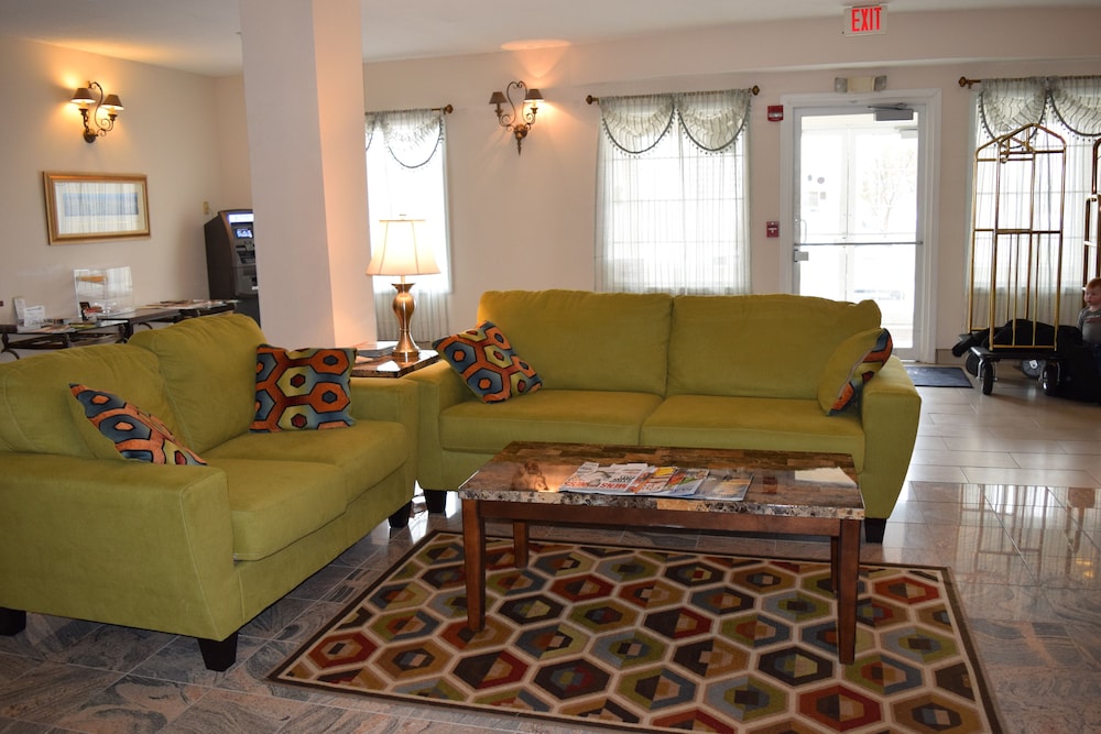 MainStay Suites Madison Airport 32/52