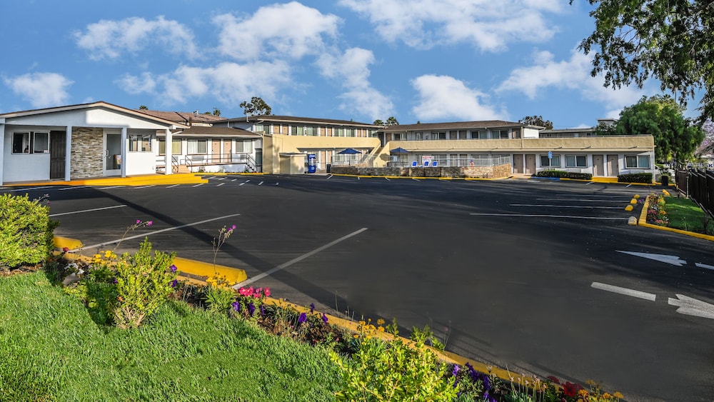 Sea Rock Inn - Long Beach 20/31