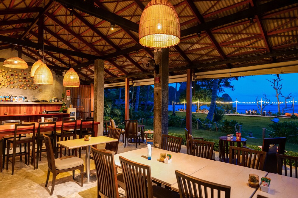 Tinidee Hideaway Tonsai Beach Krabi 35/50