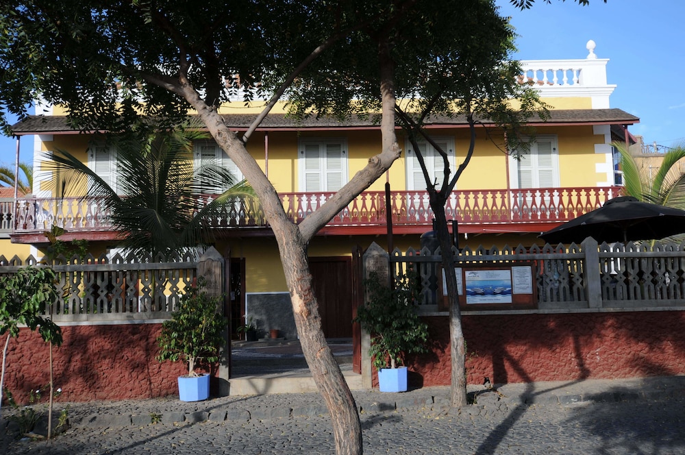 The Colonial Guest House 1/30
