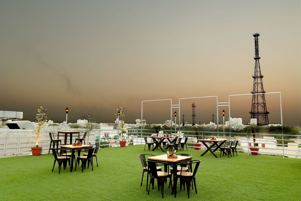Royale Lalit Hotel Jaipur 39/41