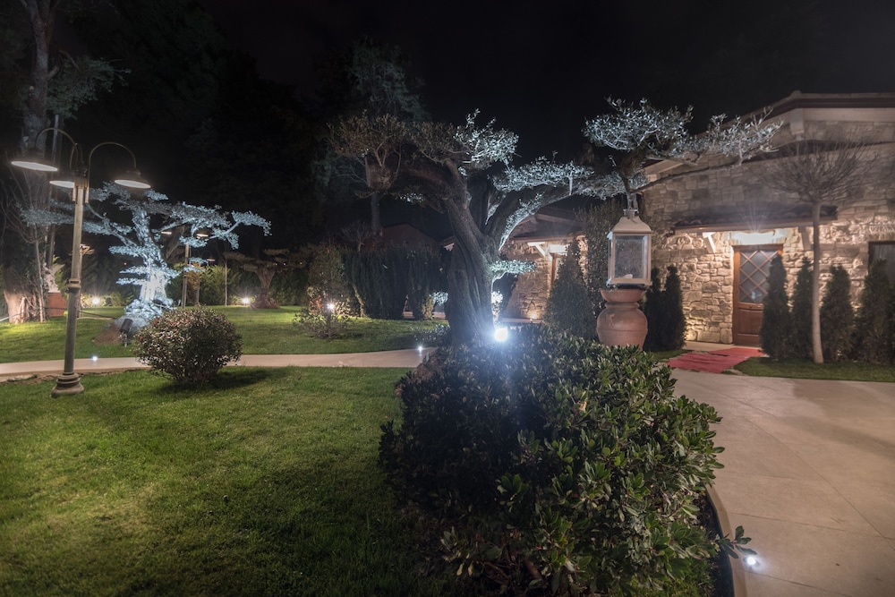 Il Giardino Degli Angeli 38/50
