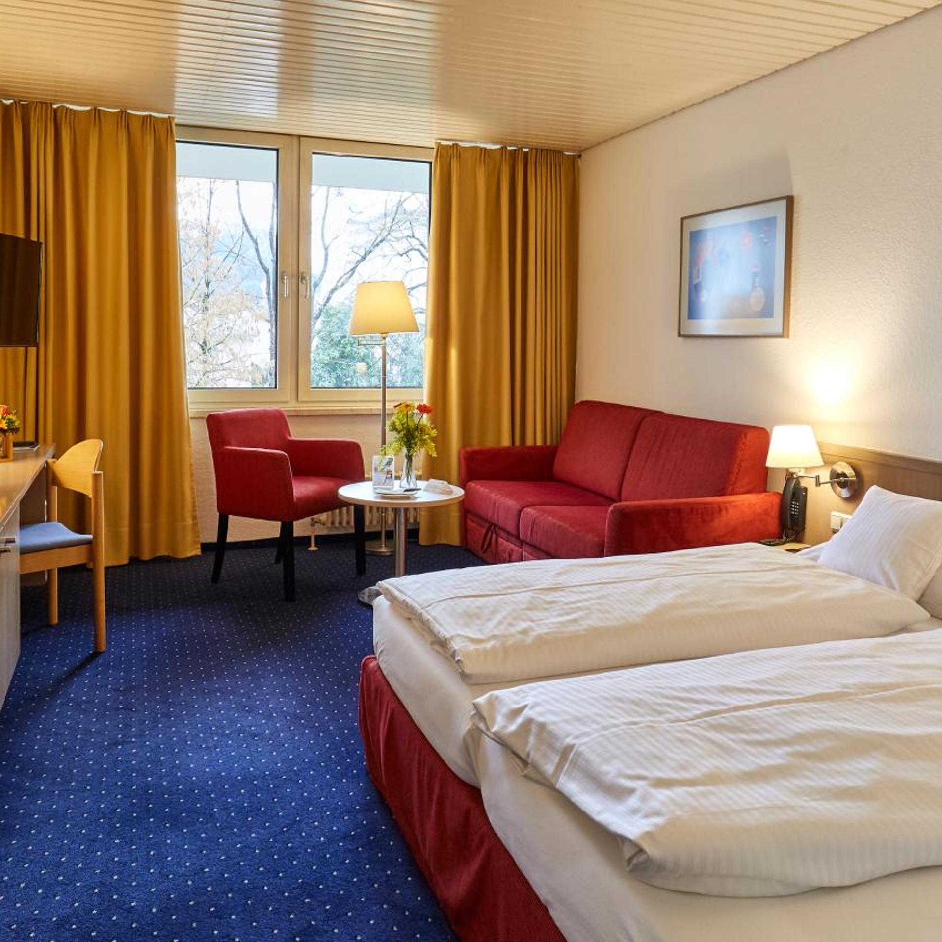 Deluxe, Double Bed