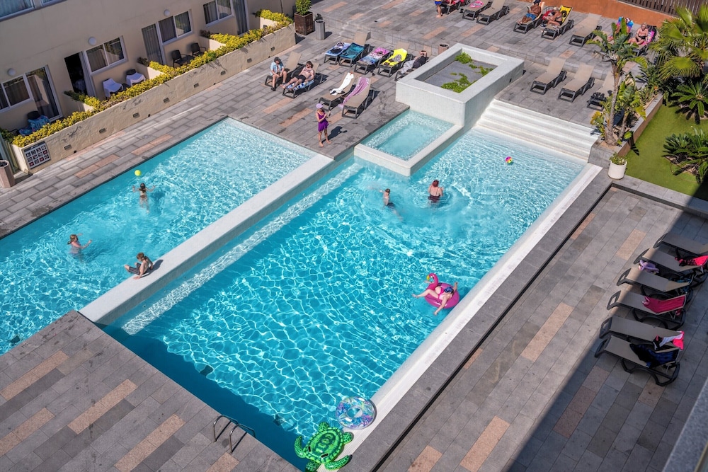 4R Salou Park Resort II 54/61