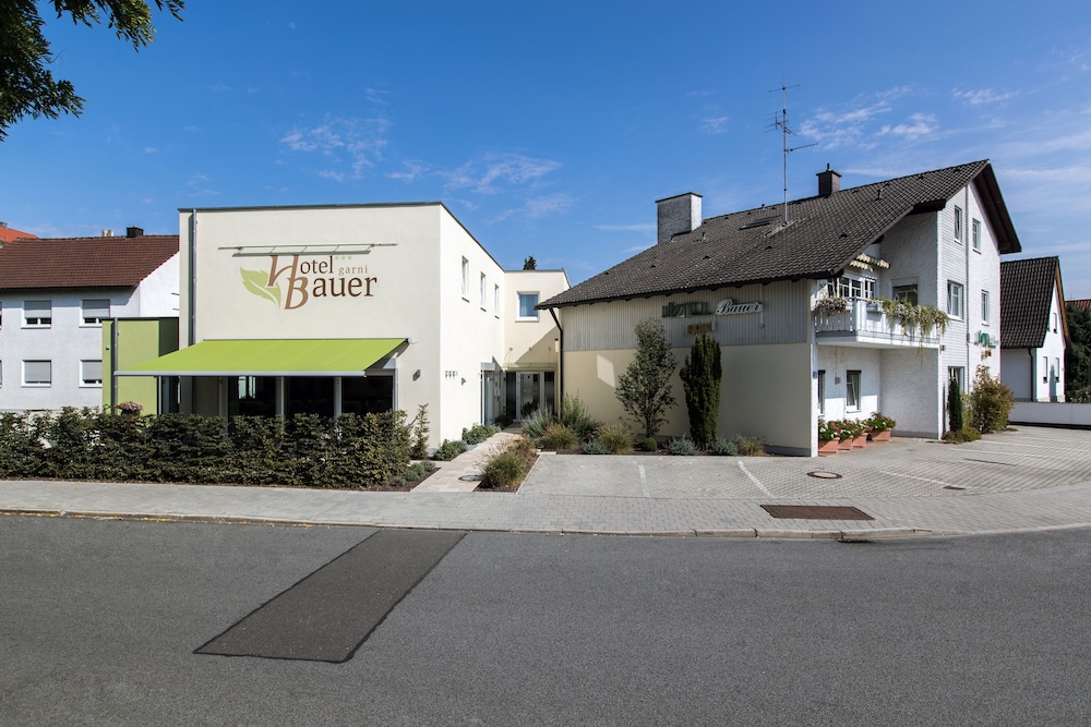 Hotel Gastehaus Bauer garni 38/50