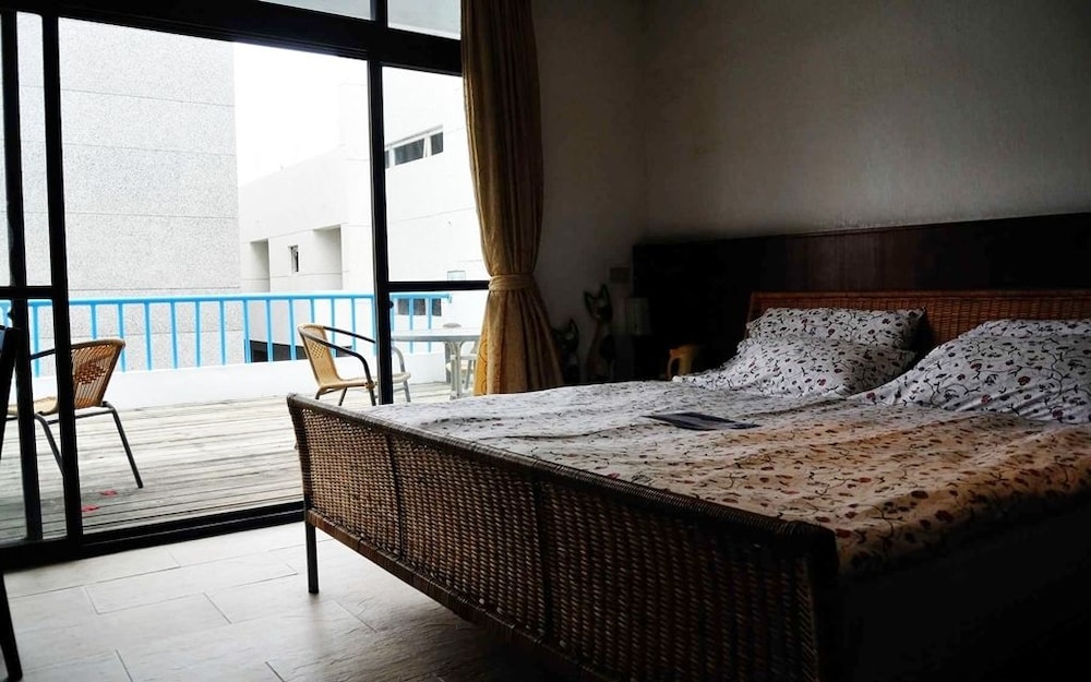 Oia Cafe B&amp;B 50/73