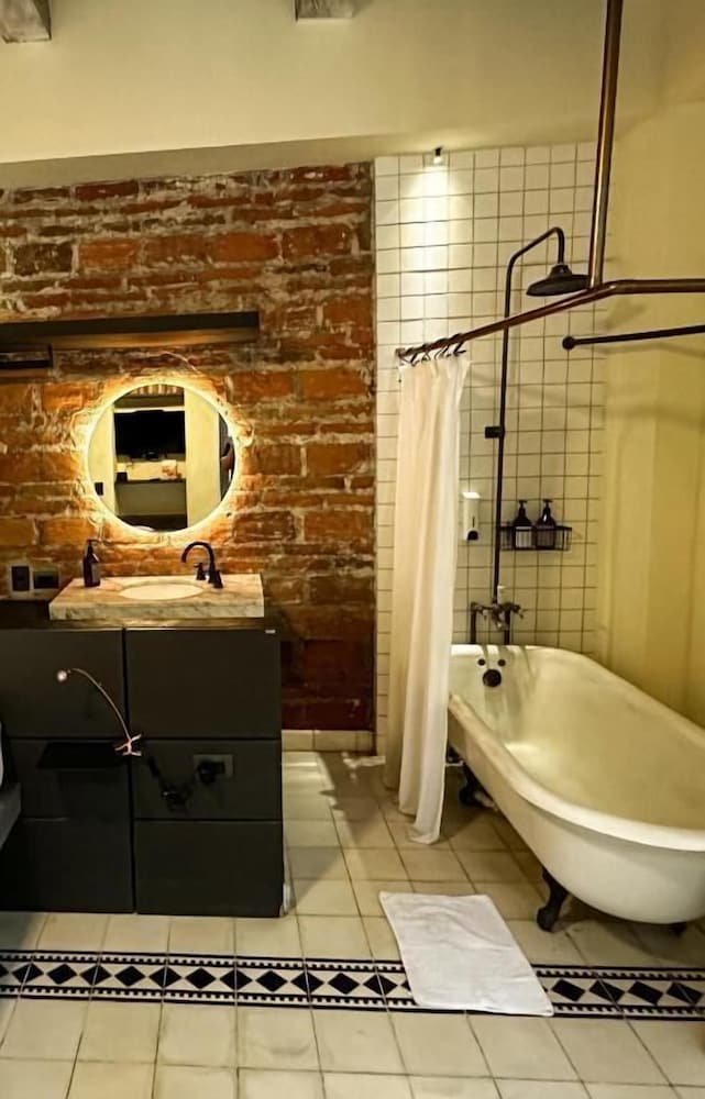 Casa Charlotte Alma Hotels 35/50