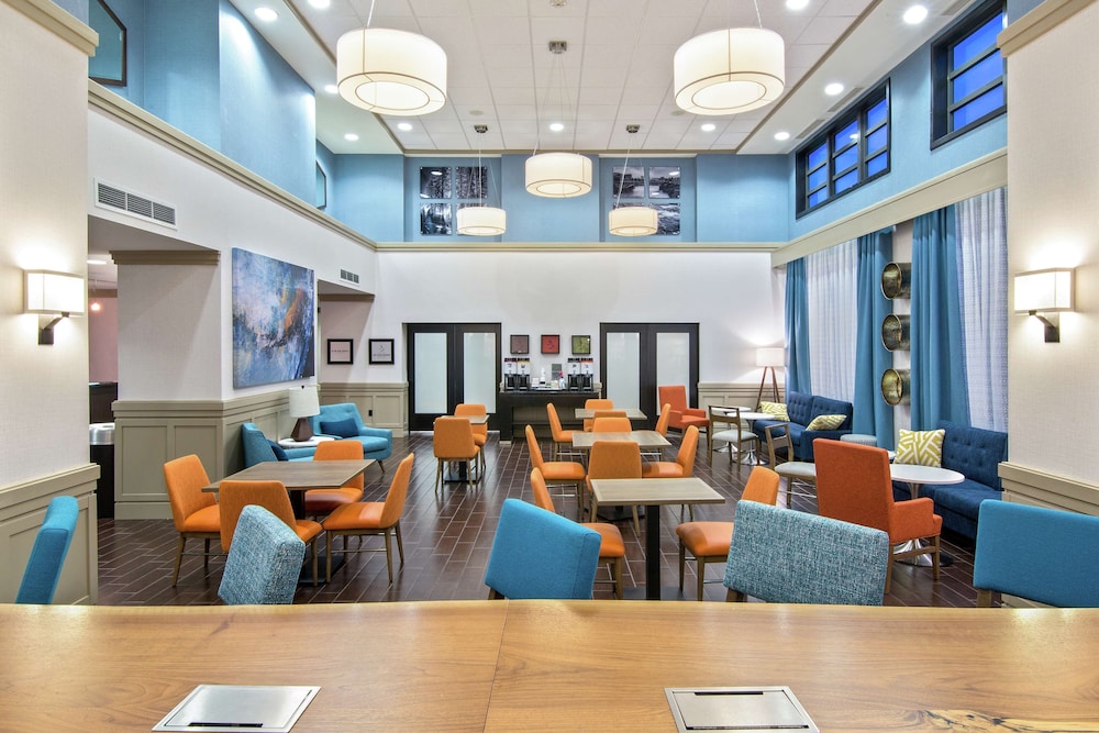 Hampton Inn & Suites Spokane Valley 39/52