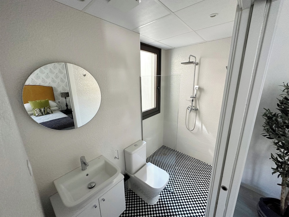 APARTAMENTOS PUERTA ELVIRA SUITES 3000 46/46