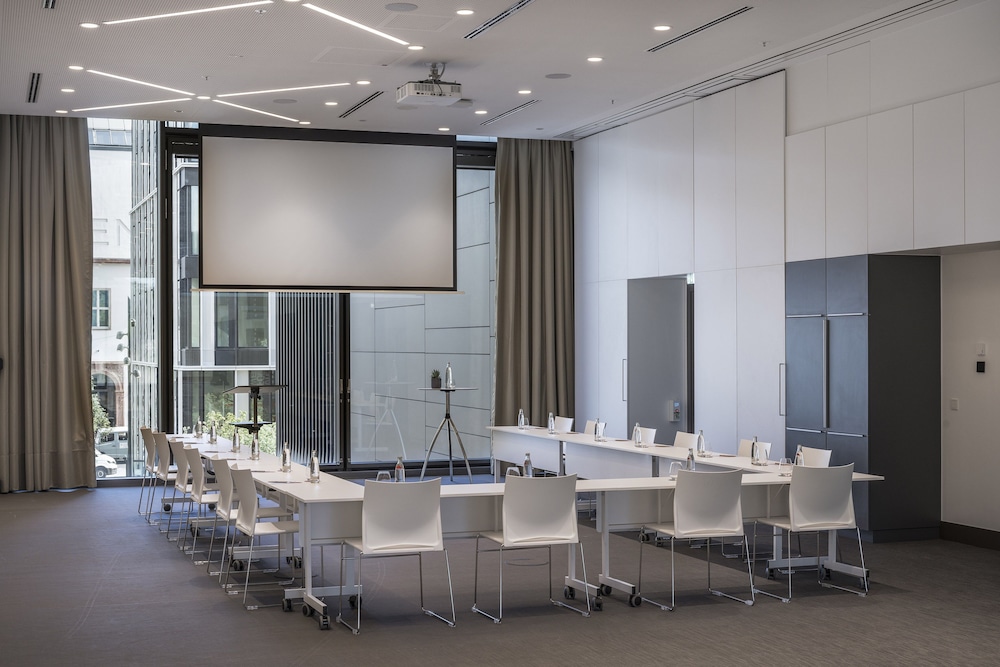 MELIA FRANKFURT CITY 54/65
