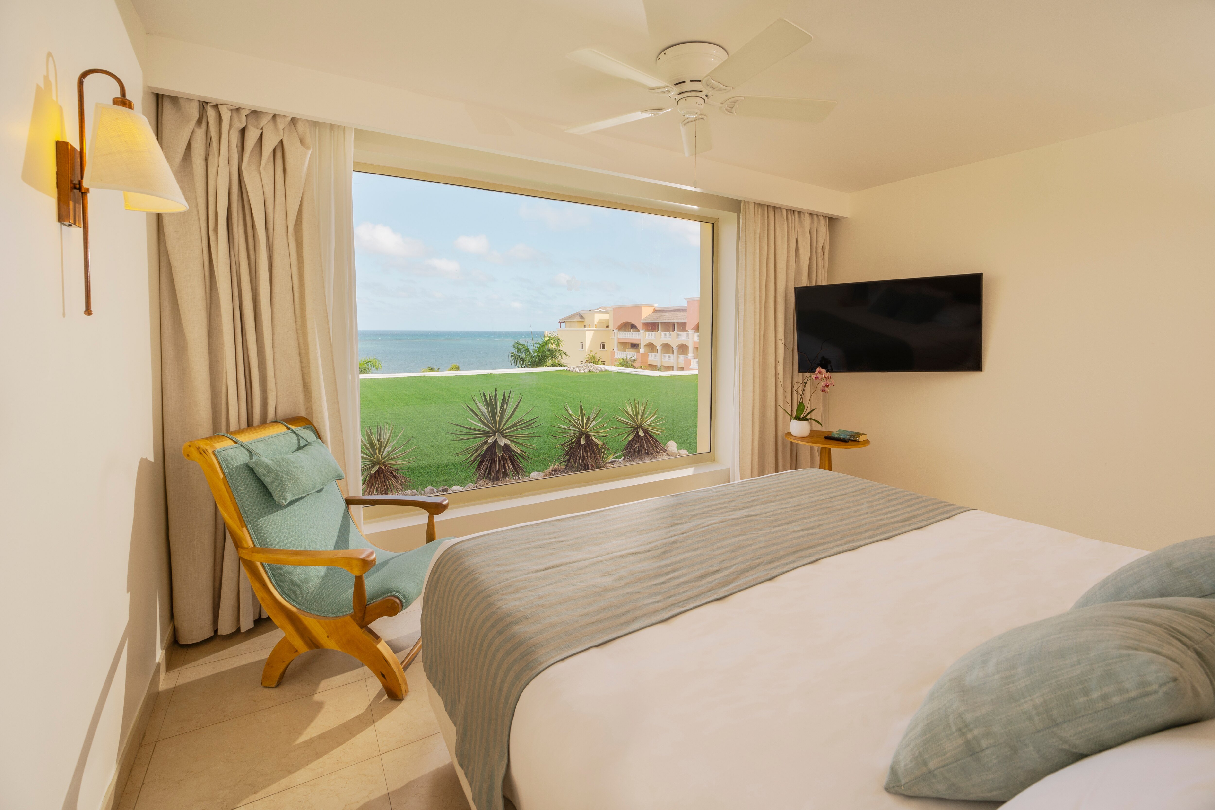 Iberostar Selection Rose Hall Suites 16/50