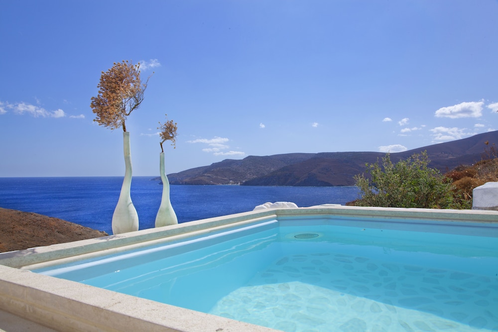 Tholaria Boutique Hotel 45/50