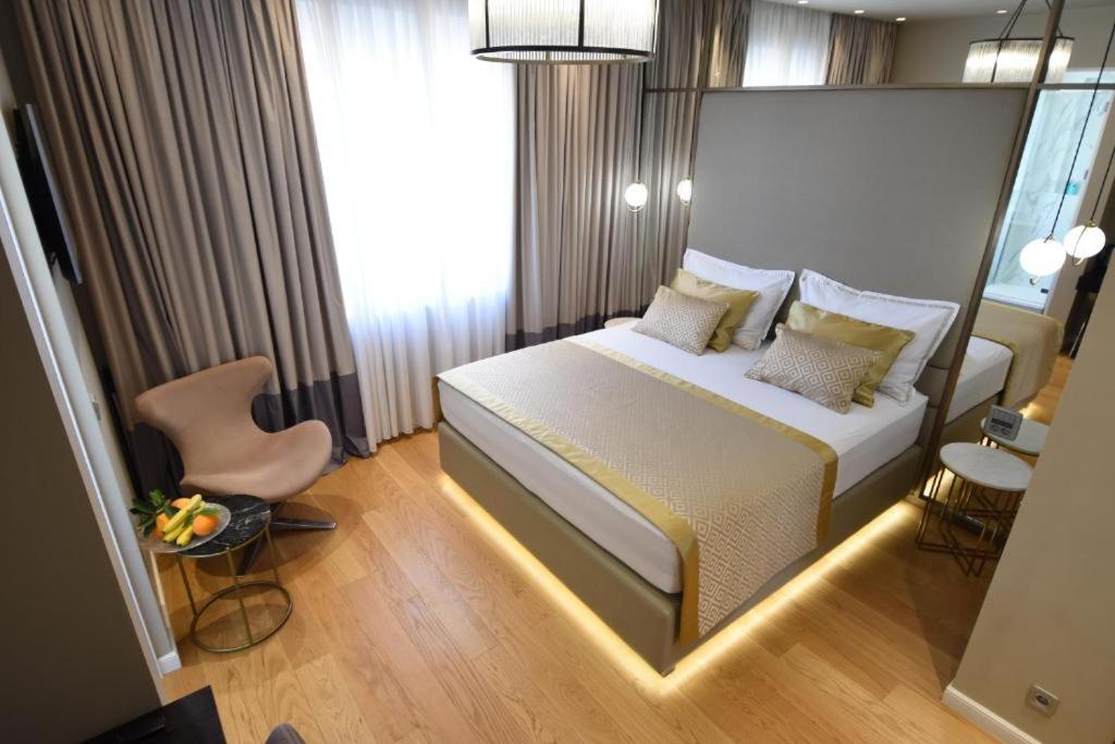 Hotel Malhar Palace 3/16